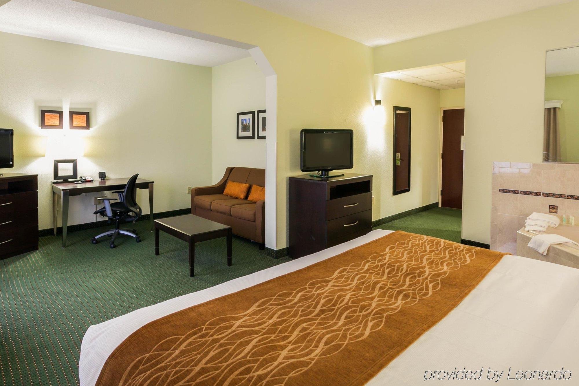 Comfort Inn & Suites Lake Norman Cornelius Exterior photo